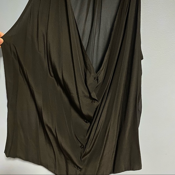 Aritzia Wilfred Silk Sleeveless Blouse - Picture 2 of 5